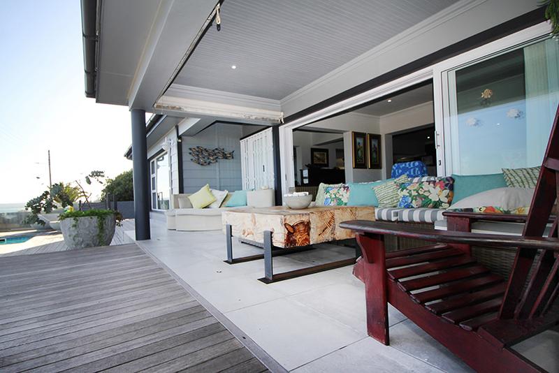6 Bedroom Property for Sale in Reebok Western Cape